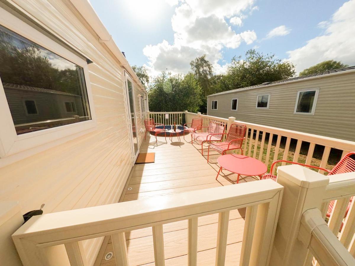 Tattershall Lakes - Hot Tub Breaks Exterior foto